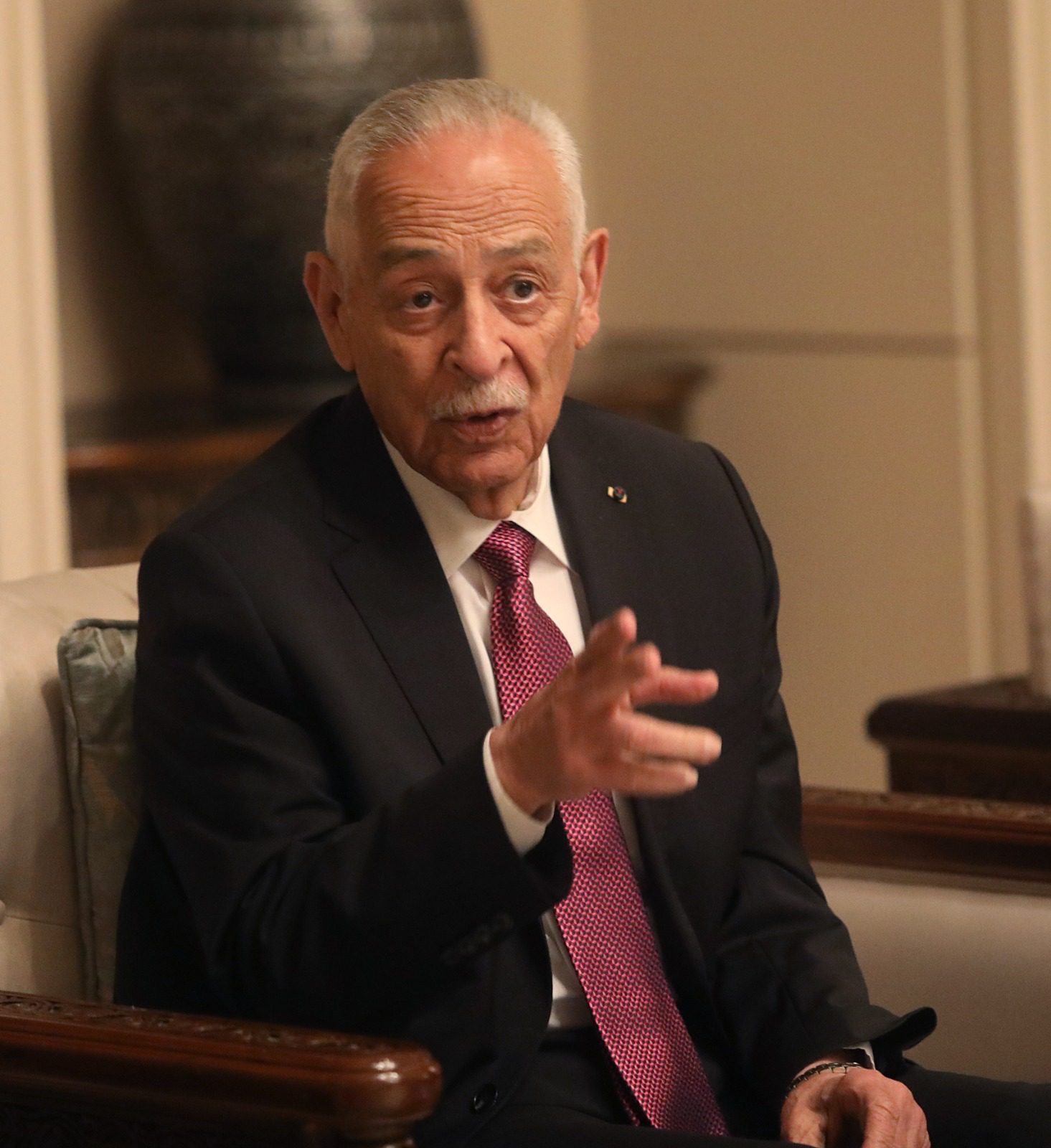 رئيس الديوان الملكي الهاشمي يلتقي إعلاميين ونشطاء تواصل اجتماعي