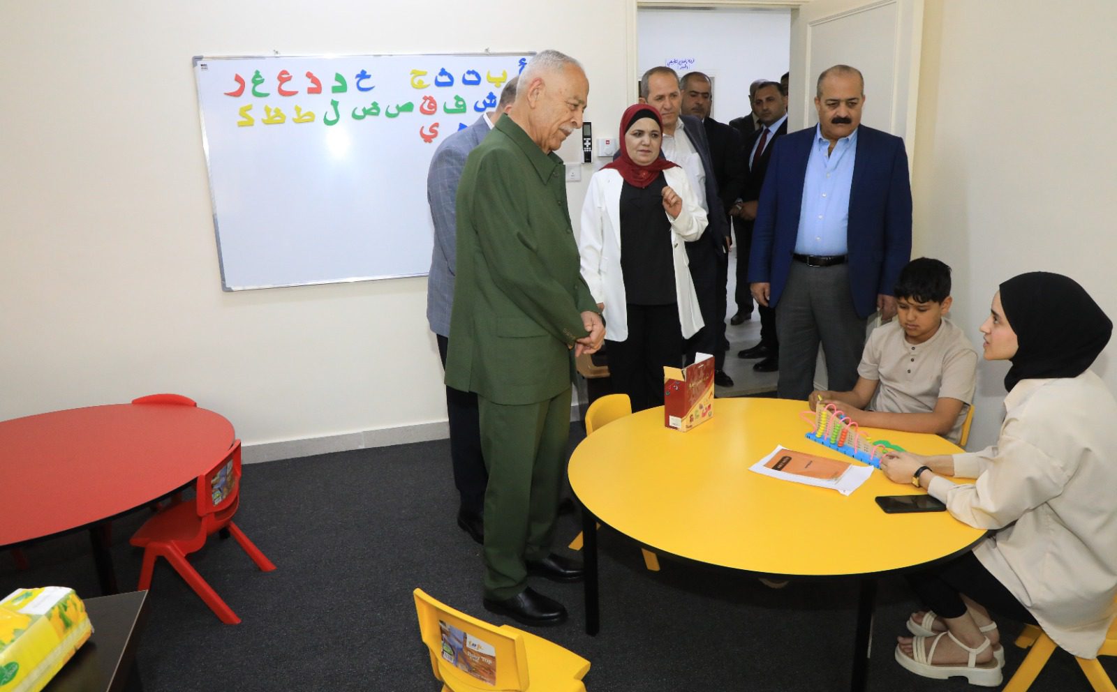 رئيس الديوان الملكي يفتتح مشاريع مبادرات ملكية في محافظة إربد