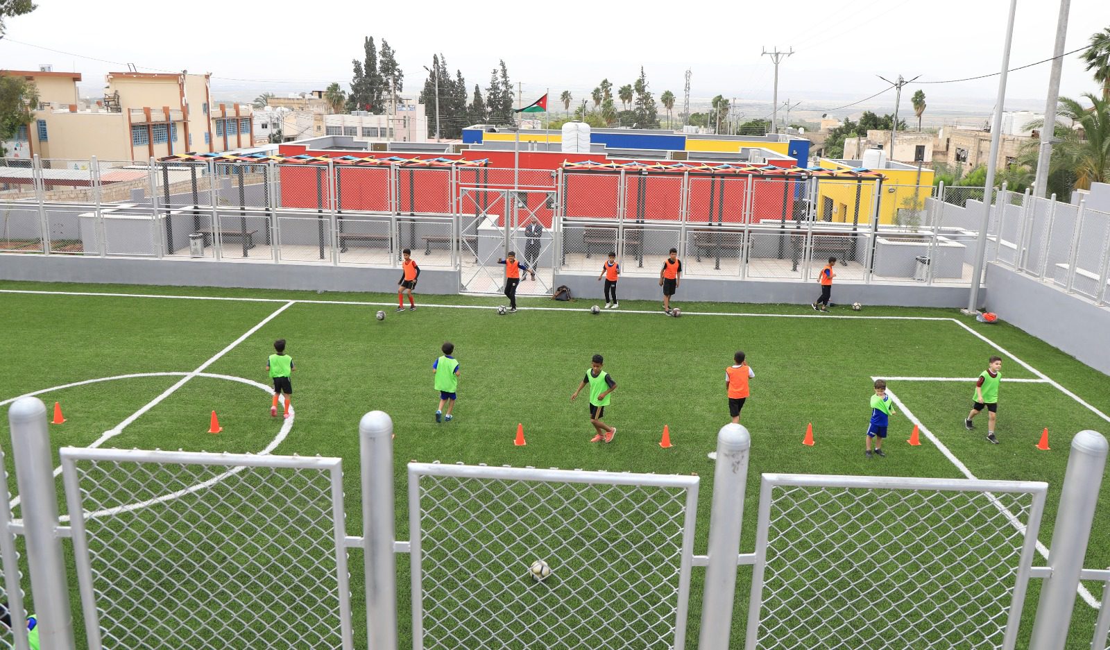 رئيس الديوان الملكي يفتتح مشاريع مبادرات ملكية في محافظة إربد