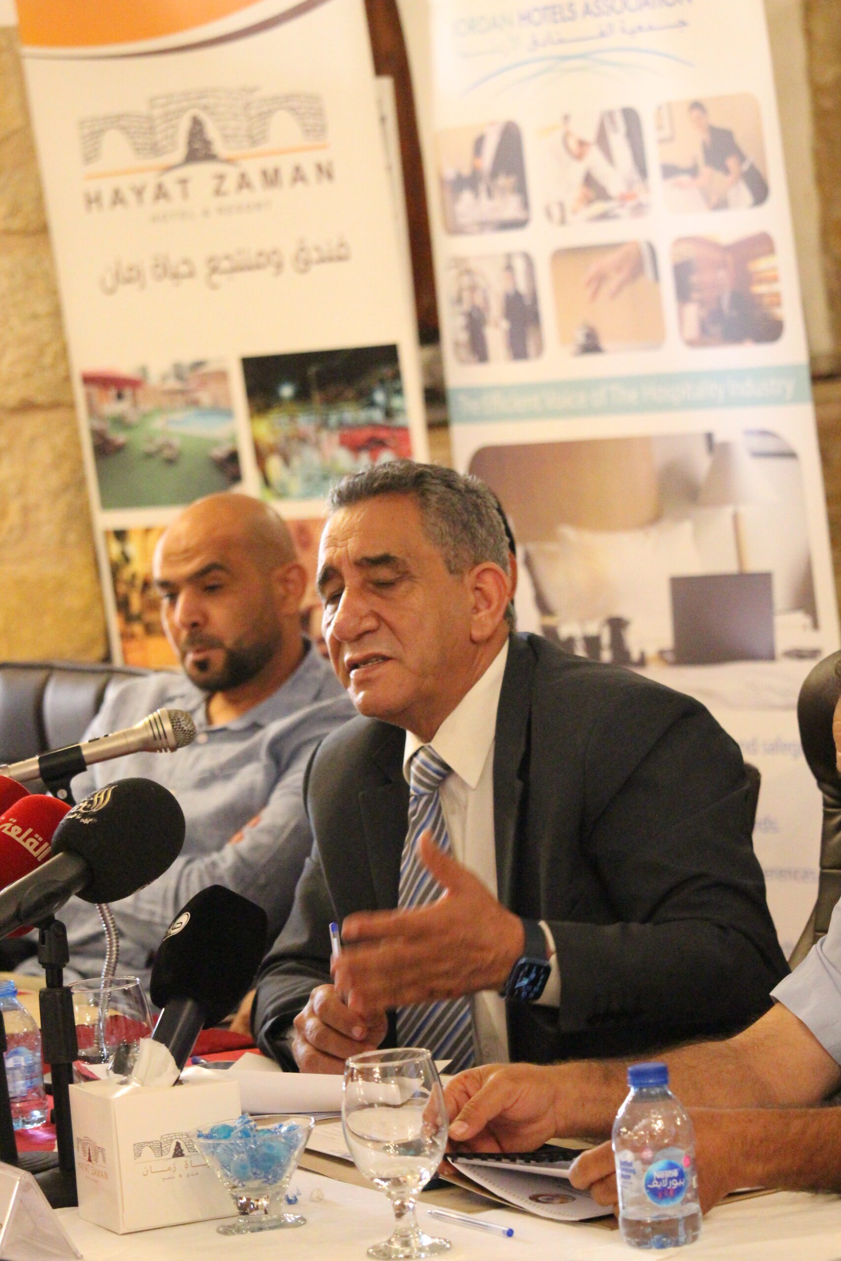 هلالات خلال جولة إعلامية في البترا : الخدمات تواجه تحديات حرجة عدة