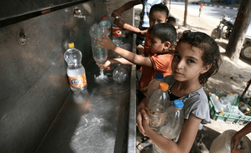 الأُمم المتحدة: تفشي الأمراض المَنقولة عبر المياه فِي غزة مَع الحرارة