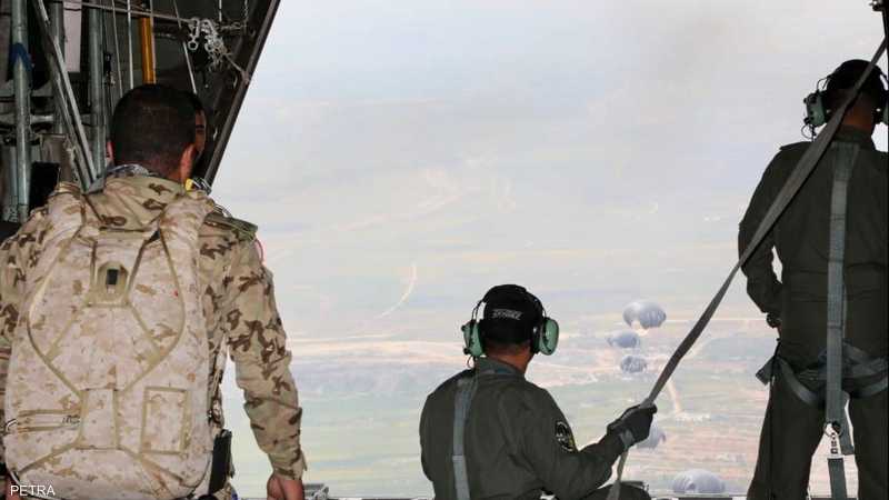 الجيش يُنفذ 6 إنزالات جديدة لمُساعدات عَلى شمال غزة بمشاركة دوليّة