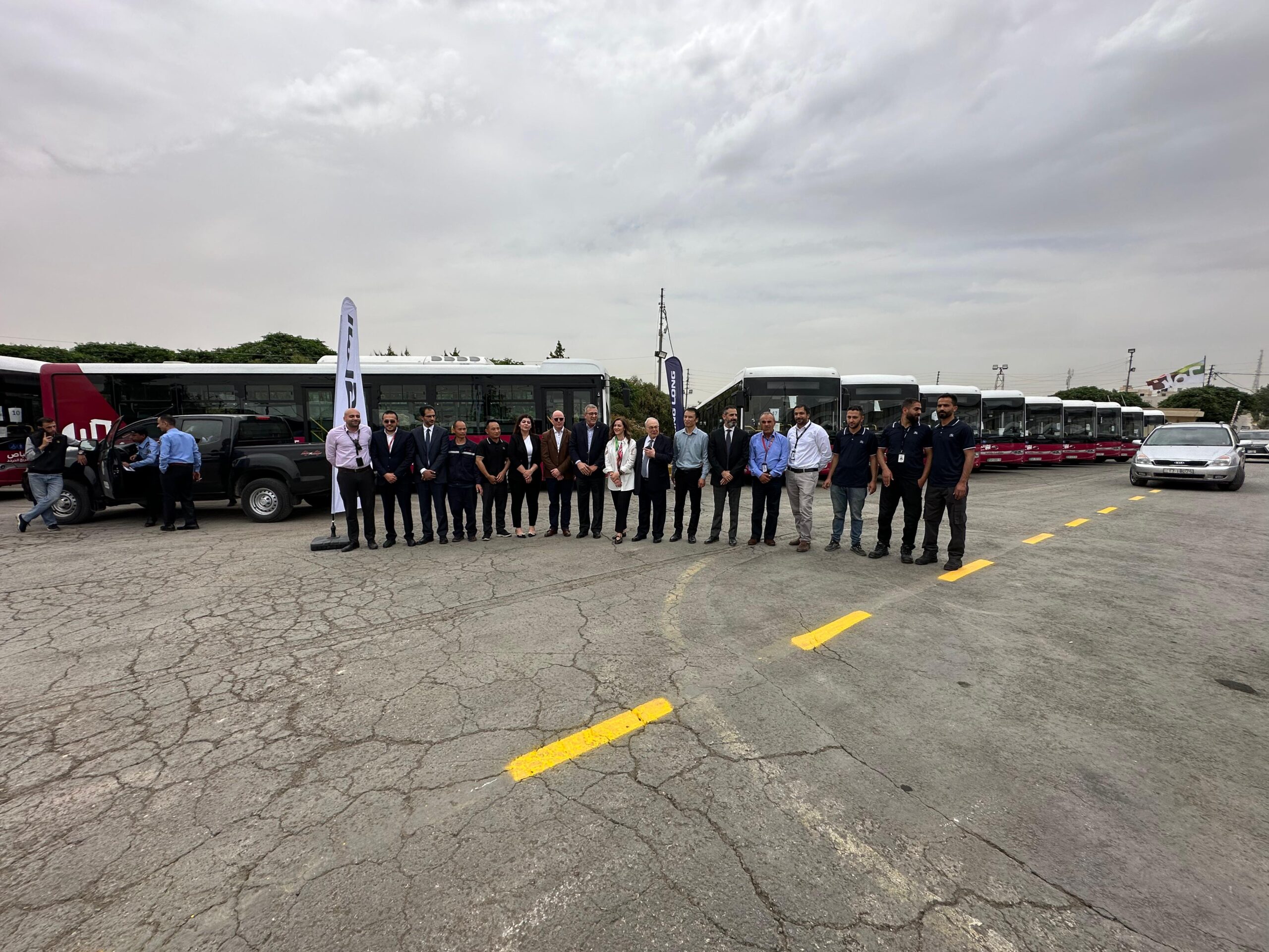 صورة حول : بالصور.. أسطول نقل جديد لأمانة عمان من المركزية للتجارة والمركبات بالصور.. أسطول نقل جديد لأمانة عمان من المركزية للتجارة والمركبات
