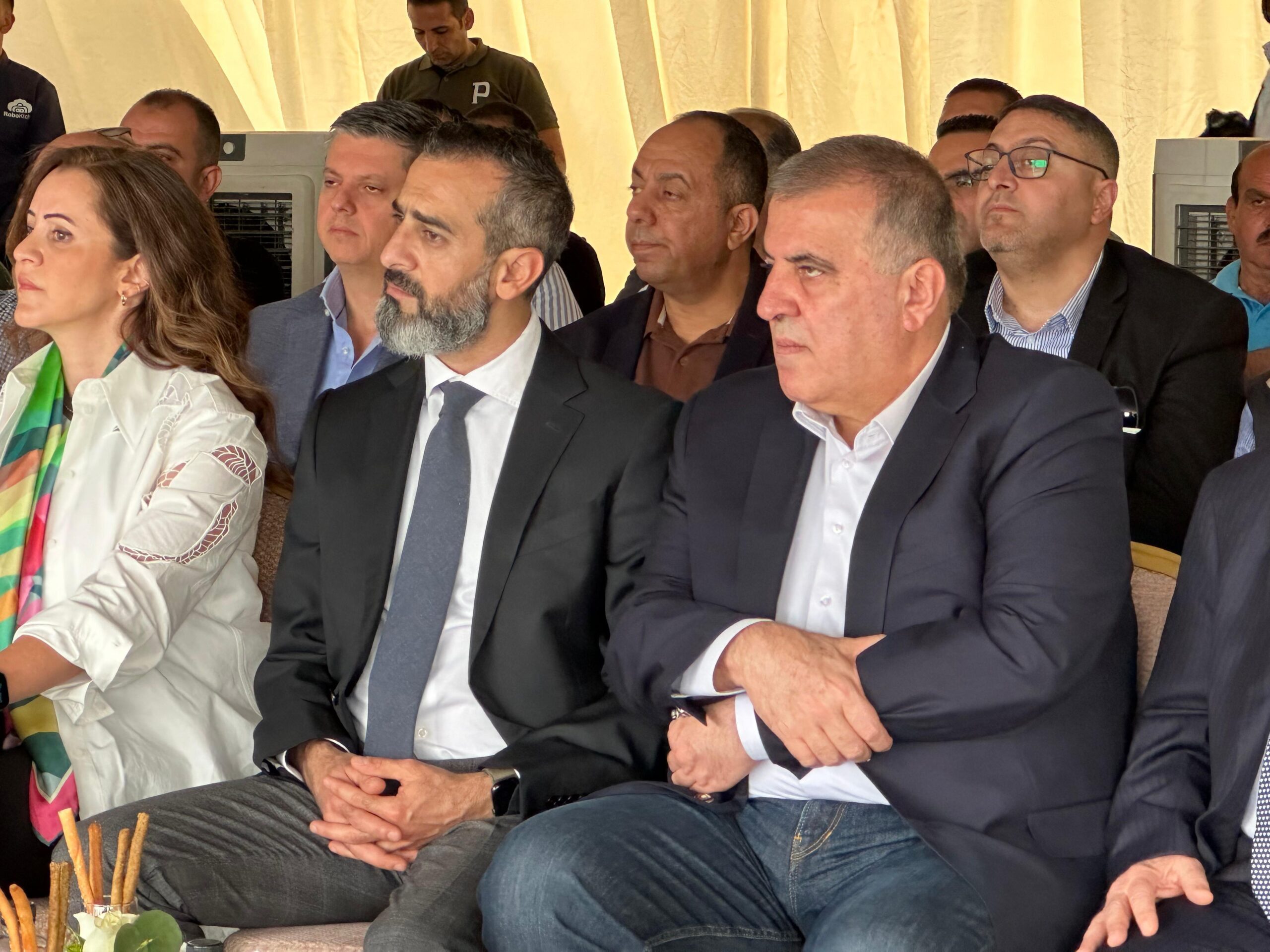 بالصور.. أسطول نقل جديد لأمانة عمان من المركزية للتجارة والمركبات