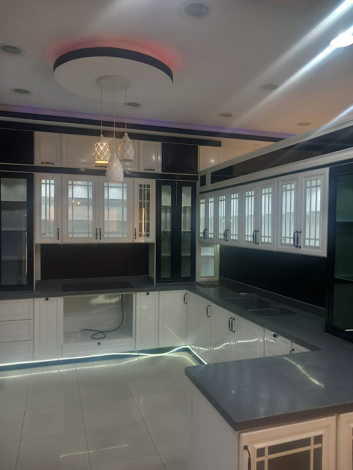 صورة حول : عبدالحميد محمد علي مثال عالي للشخصيه اليمنيه عبدالحميد محمد علي مثال عالي للشخصيه اليمنيه