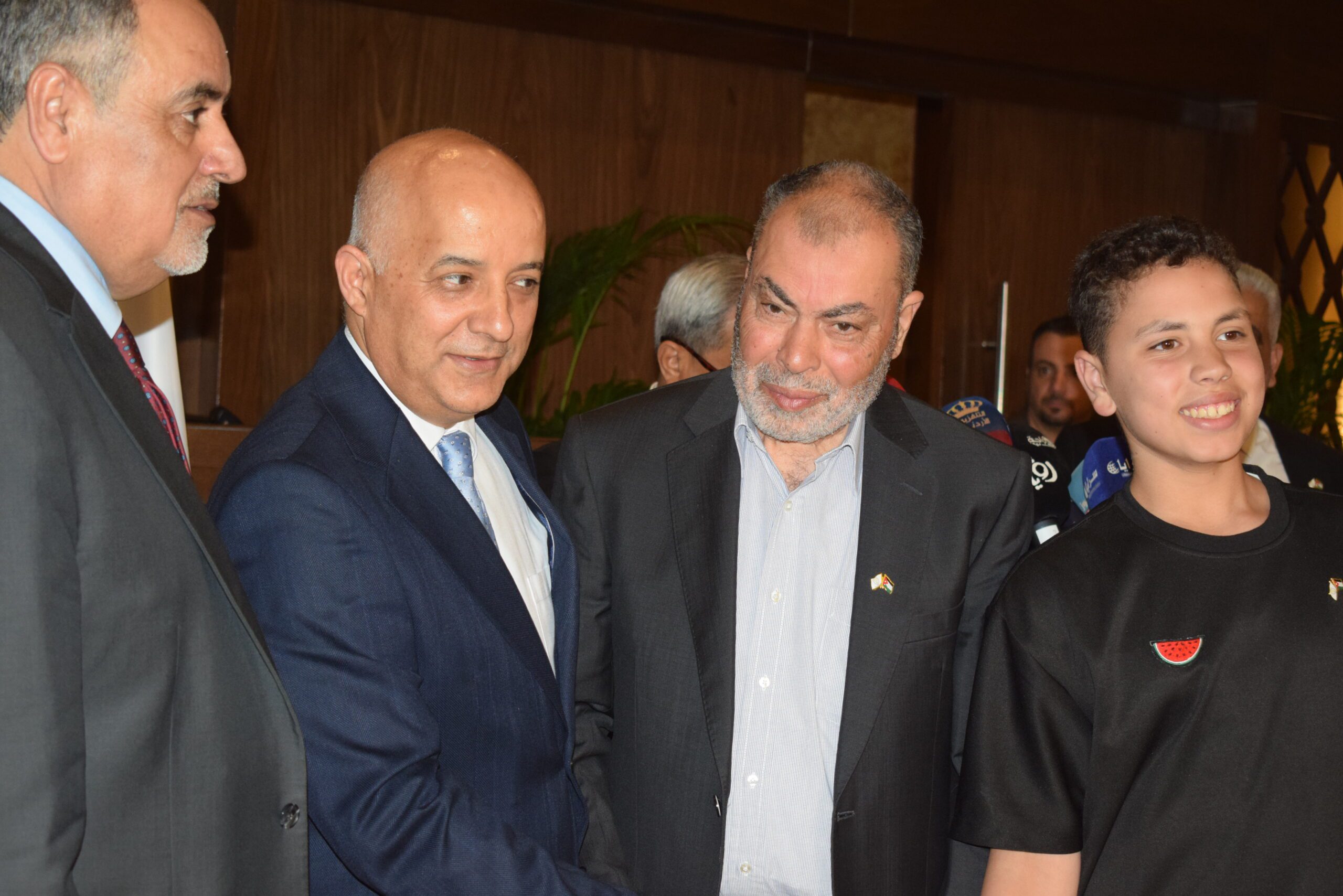 صورة حول : الاتحاد العام لنقابات عمال الأردن يحتفل بذكرى الاستقلال: تكريم للإنجازات ودعم للتعاون الوطنيّ في رحلة بناء مستقبل مُشرق الاتحاد العام لنقابات عمال الأردن يحتفل بذكرى الاستقلال: تكريم للإنجازات ودعم للتعاون الوطنيّ في رحلة بناء مستقبل مُشرق