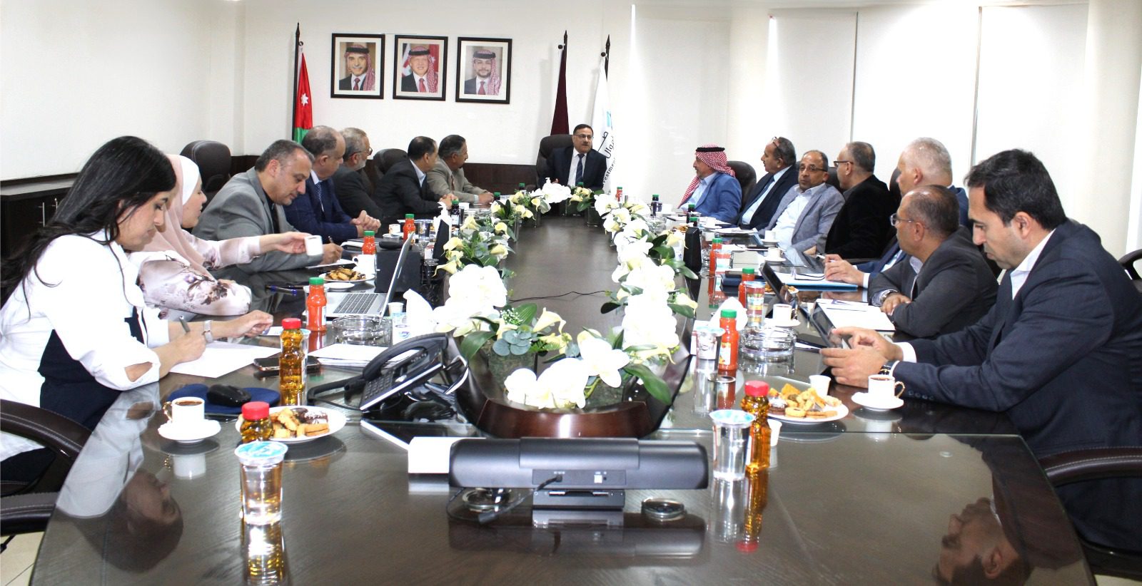 صندوق استثمار اموال الضمان الاجتماعي يلتقي مع وفد من ملتقى النخبة