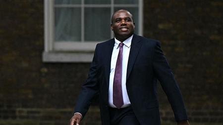 صورة حول : وزير الخارجية البريطاني الجديد: المملكة المتحدة تستهدف شراكة أوثق مع الاتحاد الأوروبي وزير الخارجية البريطاني الجديد: المملكة المتحدة تستهدف شراكة أوثق مع الاتحاد الأوروبي