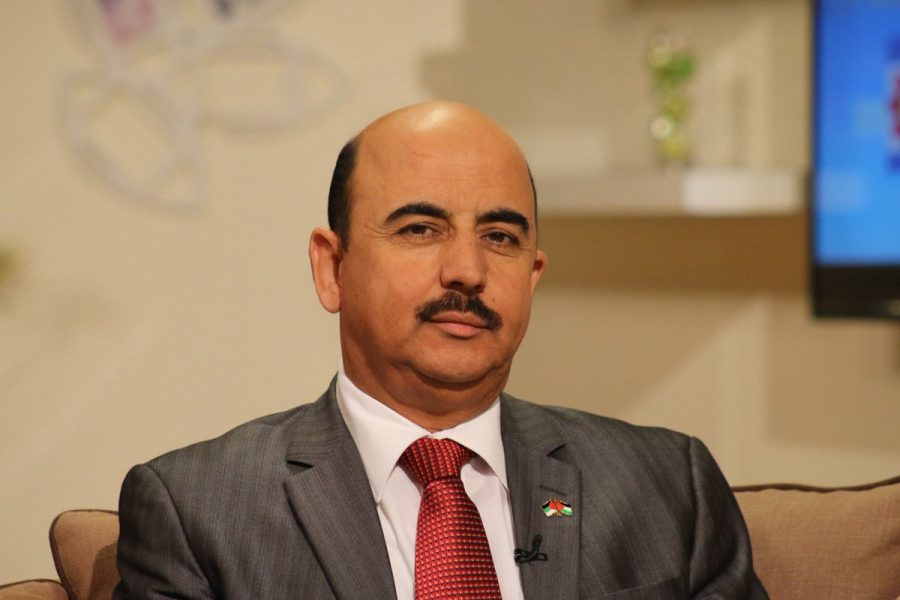 خطر التقاعد المبكر يداهم موظفي القطاع العام.!