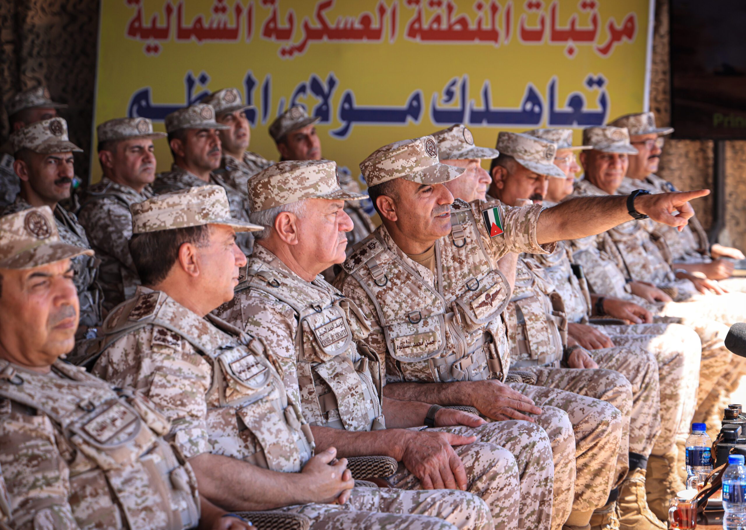 صورة حول : رئيس هيئة الأركان المشتركة يُتابع تمريناً تعبوياً في المنطقة العسكرية الشمالية رئيس هيئة الأركان المشتركة يُتابع تمريناً تعبوياً في المنطقة العسكرية الشمالية