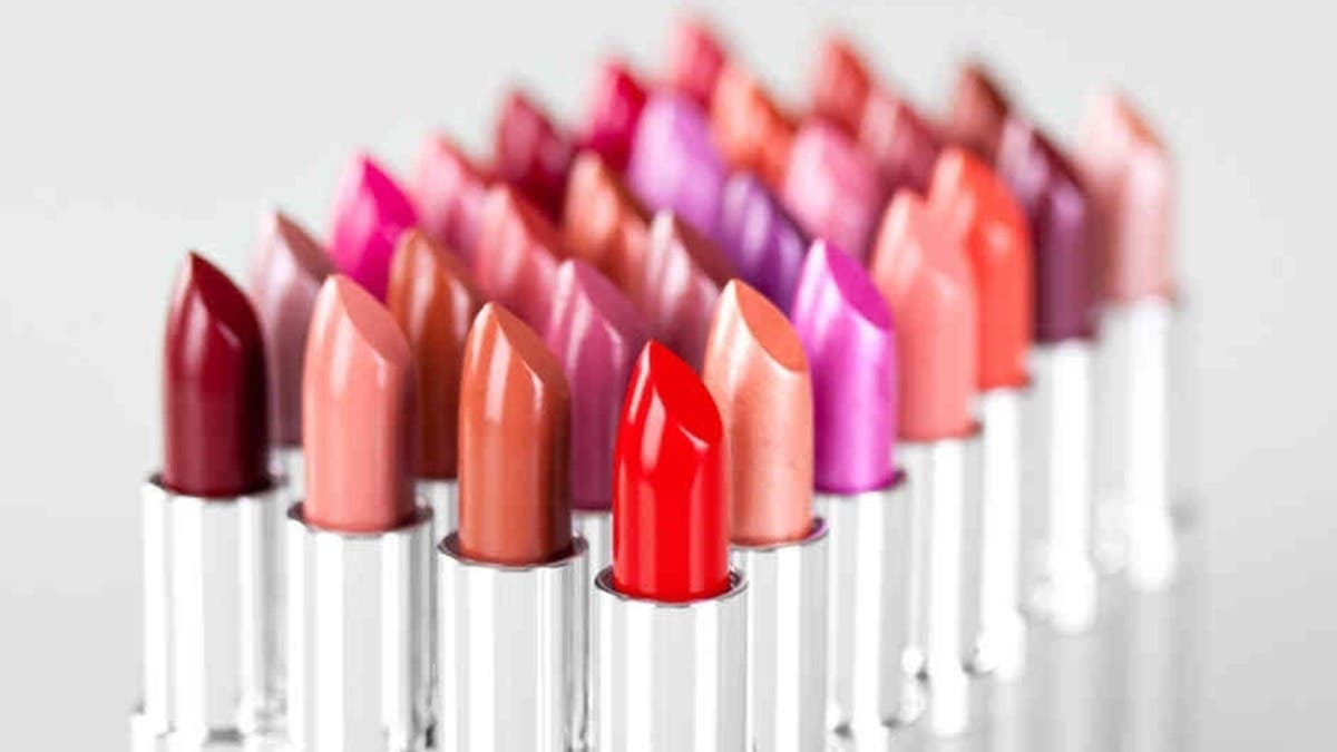 صورة حول : معلومات لا تعرفونها عن أحمر الشفاه معلومات لا تعرفونها عن أحمر الشفاه