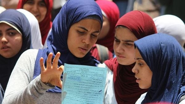 صورة حول : وزارة الداخلية المصرية : القبض على طالب يدير 44 منصة لتسريب امتحانات الثانوية وزارة الداخلية المصرية : القبض على طالب يدير 44 منصة لتسريب امتحانات الثانوية