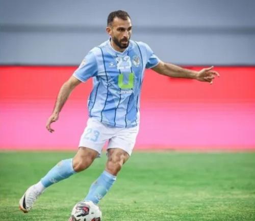 إحسان حداد ينضم إلى الحسين إربد لموسم واحد