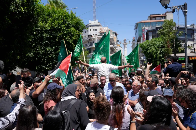 عاجل .. مسيرات غاضبة في الضفة الغربية احتجاجًا على اغتيال إسماعيل هنية