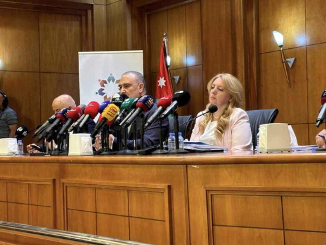 الشريدة ونمروقة والناصر في مؤتمر صحفي بشأن نظام إدارة الموارد البشرية .. "فيديو وصور"