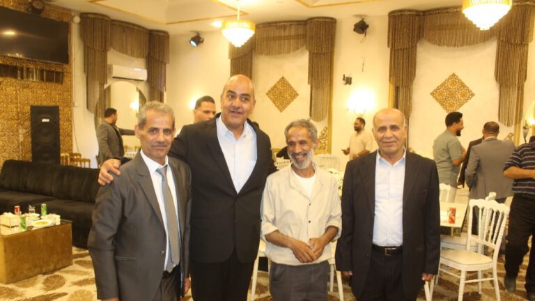 القيسي والبداينة نسايب " النائب نصار القيسي طلب والدكتور خالد البداينة أعطى "