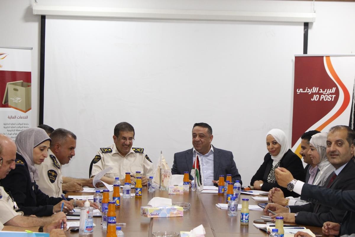 الجمارك والبريد يضعان الخطوط النهائية لتشغيل مركز جمرك التجارة الإلكترونية