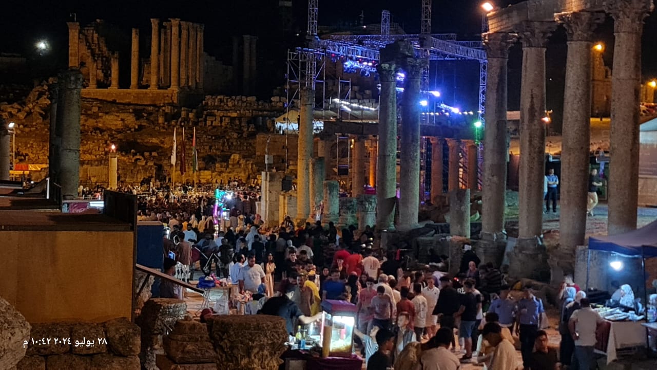 حضور واسع للجماهير الاردنية والعربية في مهرجان جرش للثقافة والفنون(صور وفيديو)