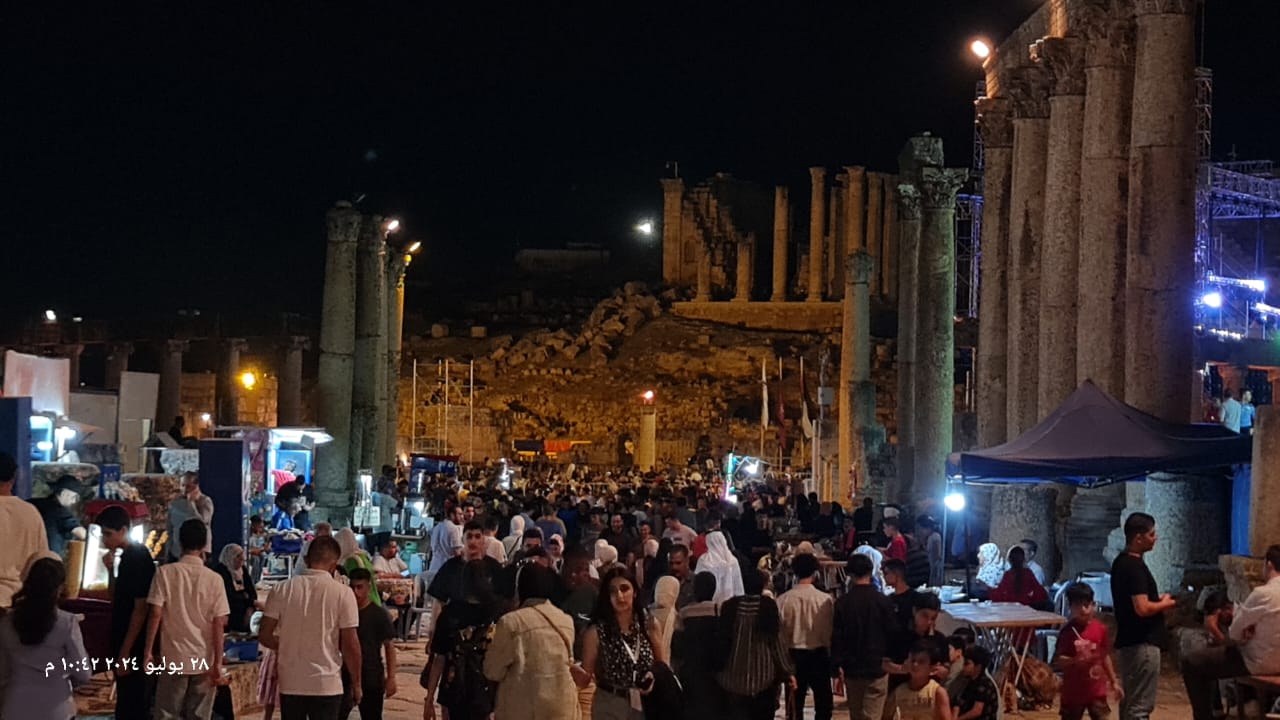 حضور واسع للجماهير الاردنية والعربية في مهرجان جرش للثقافة والفنون(صور وفيديو)