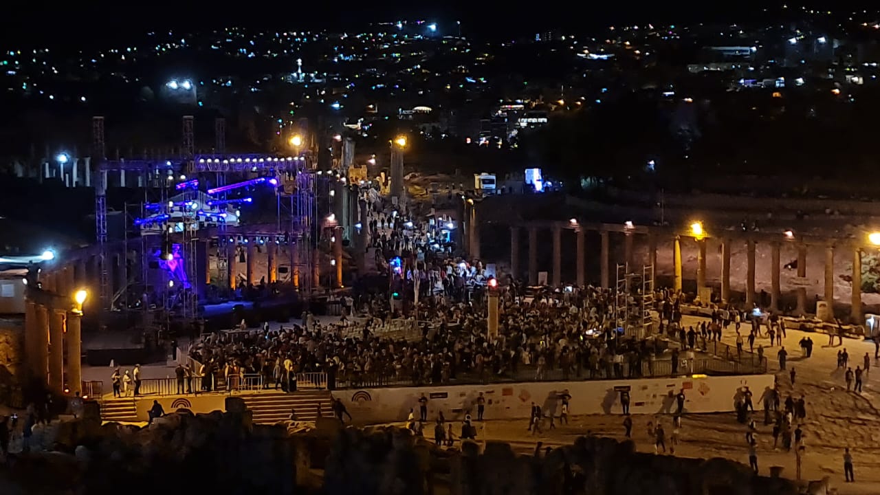 حضور واسع للجماهير الاردنية والعربية في مهرجان جرش للثقافة والفنون(صور وفيديو)