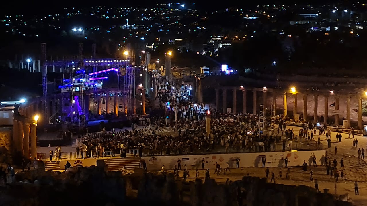 حضور واسع للجماهير الاردنية والعربية في مهرجان جرش للثقافة والفنون(صور وفيديو)