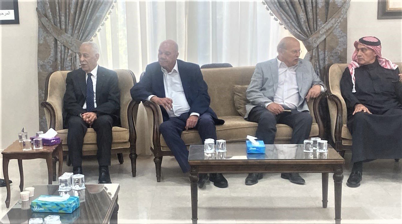 صورة حول : مندوبا عن الملك وولي العهد.... النابلسي واللواما والداوود والفاعوري والخريسات مندوبا عن الملك وولي العهد.... النابلسي واللواما والداوود والفاعوري والخريسات