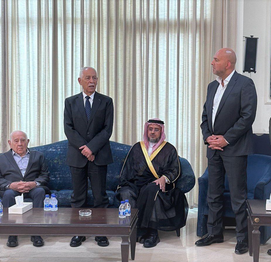 مندوبا عن الملك وولي العهد.... النابلسي واللواما والداوود والفاعوري والخريسات