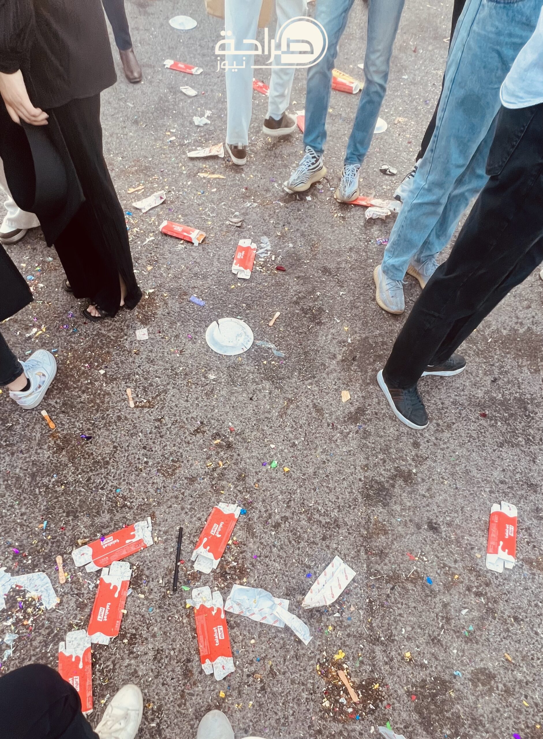 عاجل … فرحة النجاح أم فوضى القمامة؟