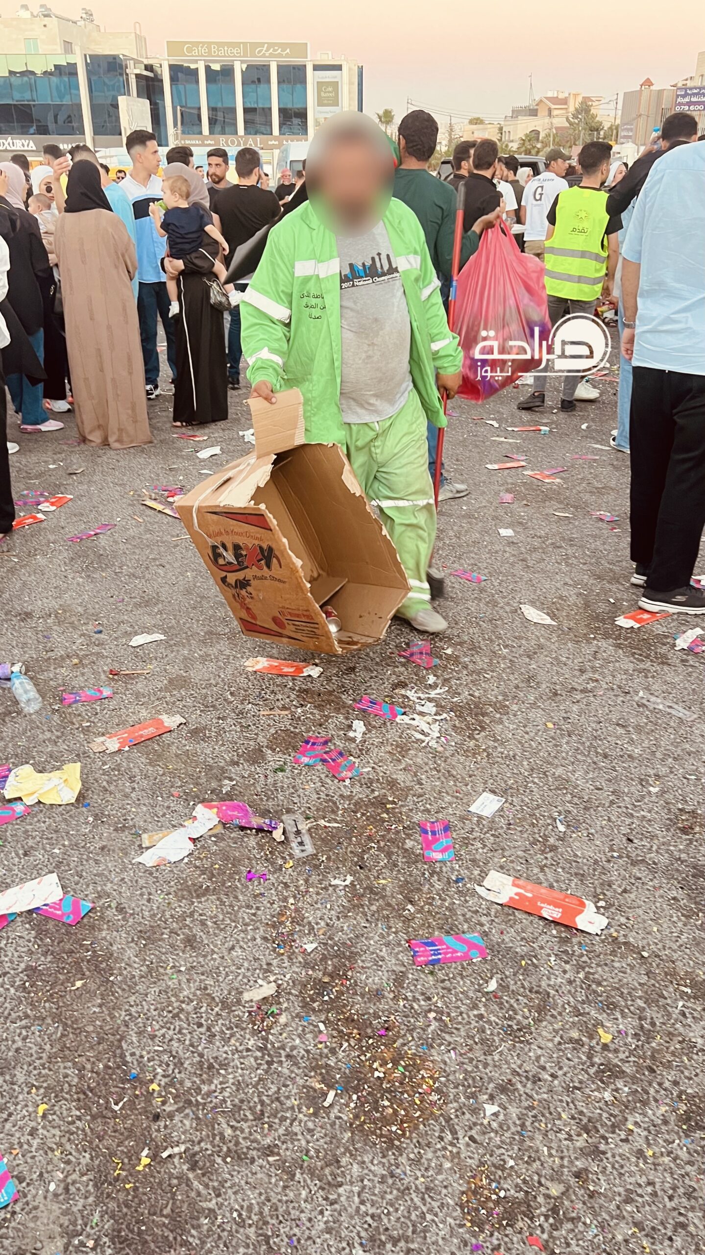 عاجل … فرحة النجاح أم فوضى القمامة؟