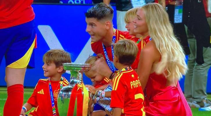 ألفارو موراتا يعلن انفصاله عن أليس كامبيلو بعد 7 سنوات من الزواج