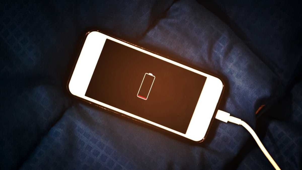 صورة حول : اختراع جديد يسهم في تسريع شحن الهواتف الذكية اختراع جديد يسهم في تسريع شحن الهواتف الذكية