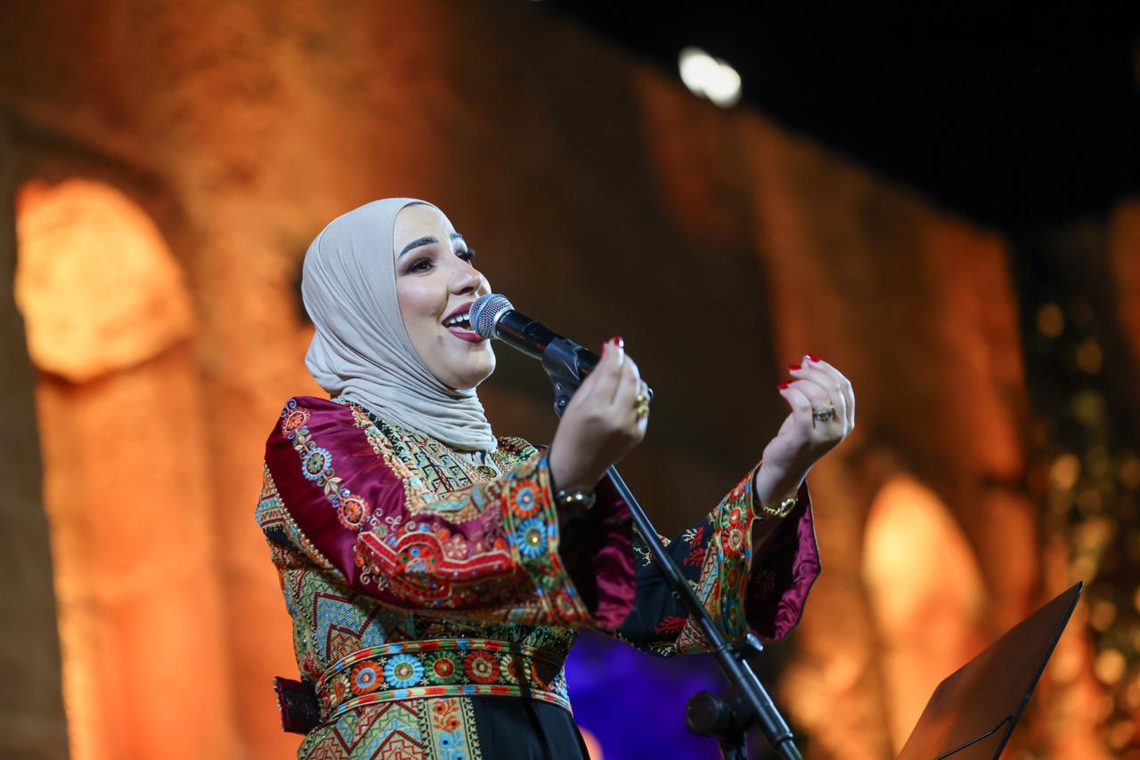 صورة حول : مسارح جرش تشهد آخر فعاليات جرش 38 مسارح جرش تشهد آخر فعاليات جرش 38