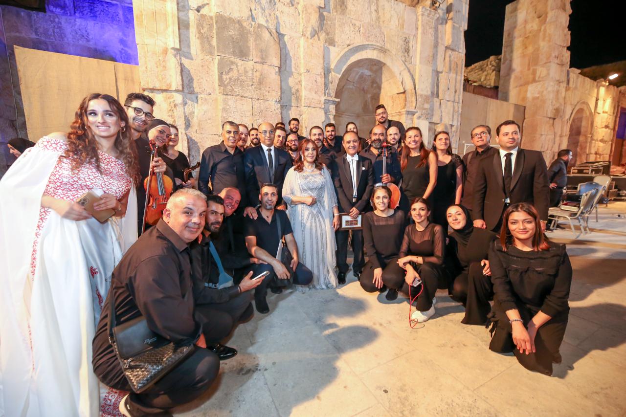 عفاف راضي لأول مرة في جرش تغني "قد عشقتُ القدس" وتقدم اجمل أغانيها