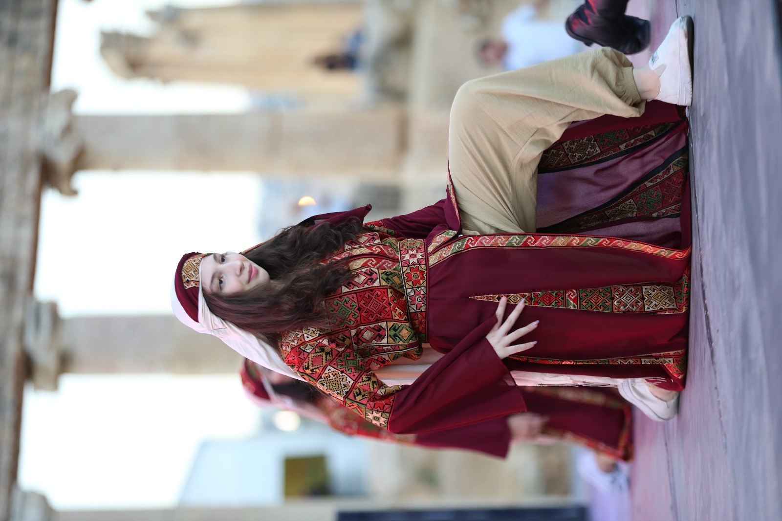 فرقة "أوف ستيج" الاستعراضية تسطر ليلة تراثية فلسطينية في أمسية جرشية