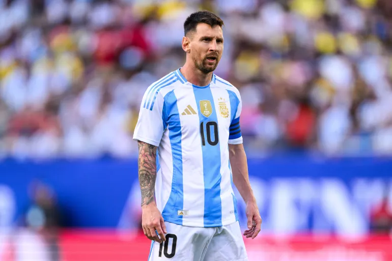 صورة حول : أفضل 11 لاعب كرة قدم في أميركا الجنوبية عبر التاريخ أفضل 11 لاعب كرة قدم في أميركا الجنوبية عبر التاريخ