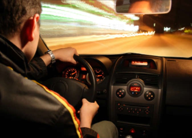 ضبط مركبة تسير بسرعة 198 كلم بالساعة على طريق الازرق