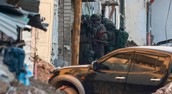 صورة حول : الصحة الفلسطينية: شهداء باستهداف الاحتلال مركبة في طولكرم الصحة الفلسطينية: شهداء باستهداف الاحتلال مركبة في طولكرم