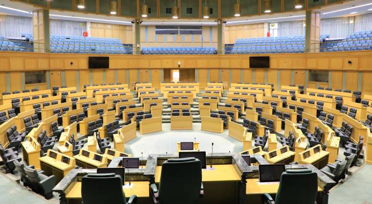 صورة حول : نصراوين يفسر إرجاء جلالة الملك لاجتماع مجلس الأمة دستوريًا نصراوين يفسر إرجاء جلالة الملك لاجتماع مجلس الأمة دستوريًا