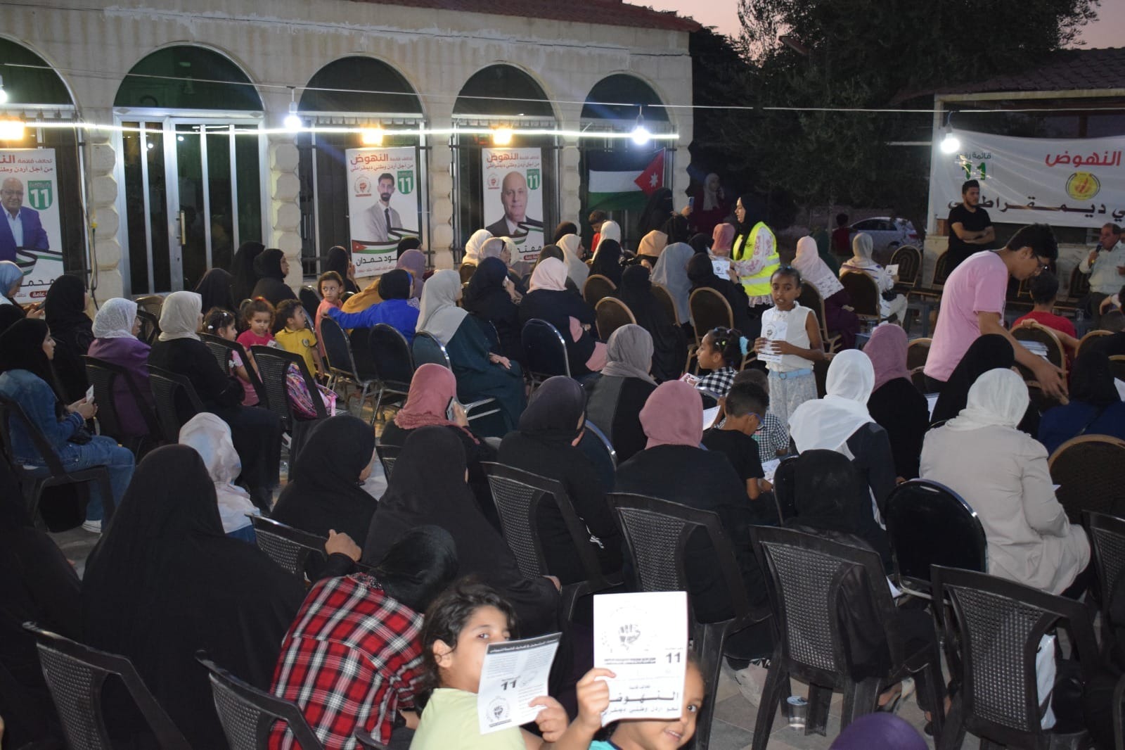 قائمة النهوض تلتقي جمعاً نسائياً في منطقة "الحنو"