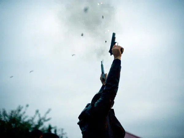 عاجل... إصابة ٣ أشخاص بأعيرة نارية في احتفال لأحد النواب بمنطقة اذرح