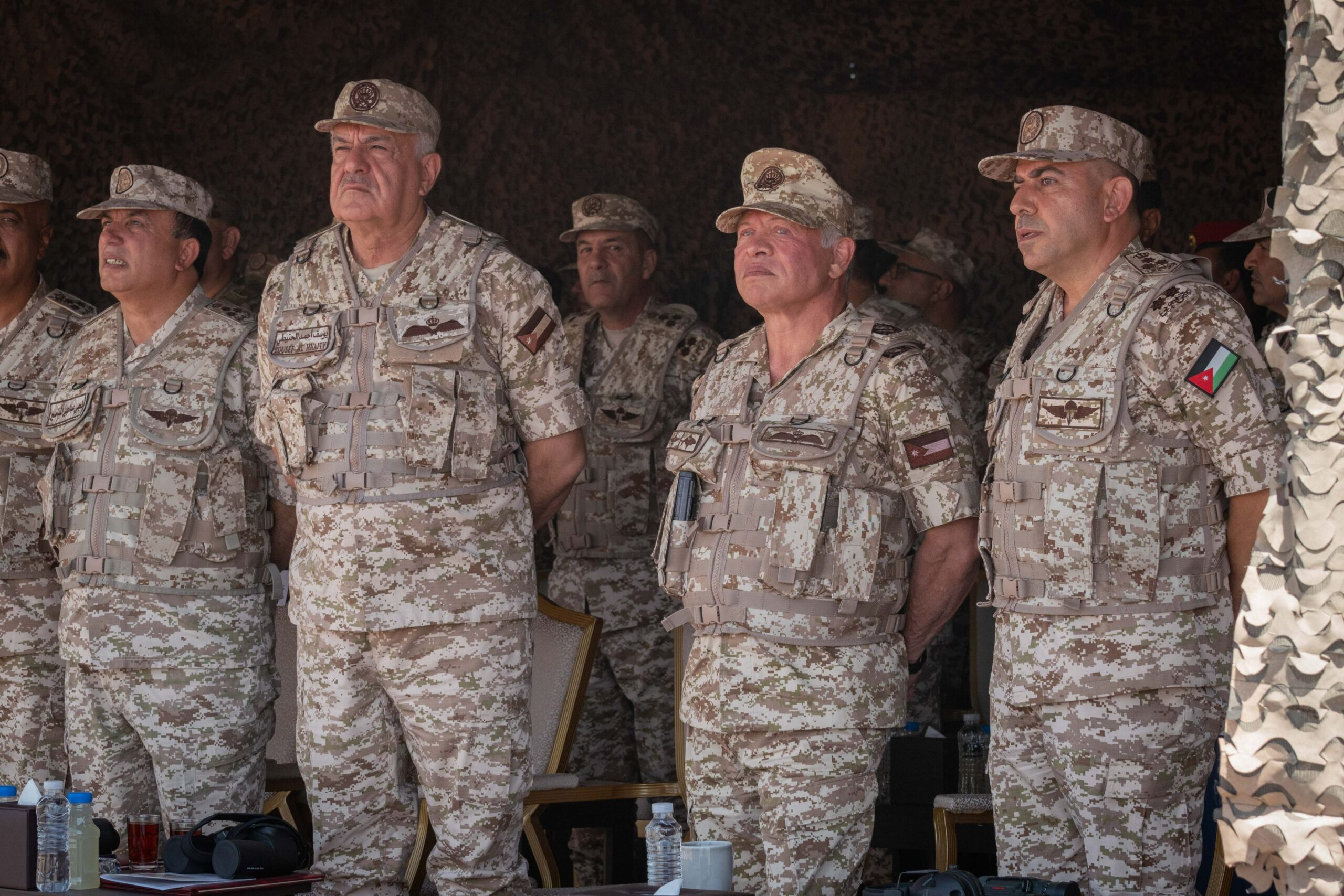 صورة حول : عاجل | الملك يتابع تمرين "مطر غزير 3" ويشيد بكفاءة سلاح المدفعية الملكي عاجل | الملك يتابع تمرين "مطر غزير 3" ويشيد بكفاءة سلاح المدفعية الملكي