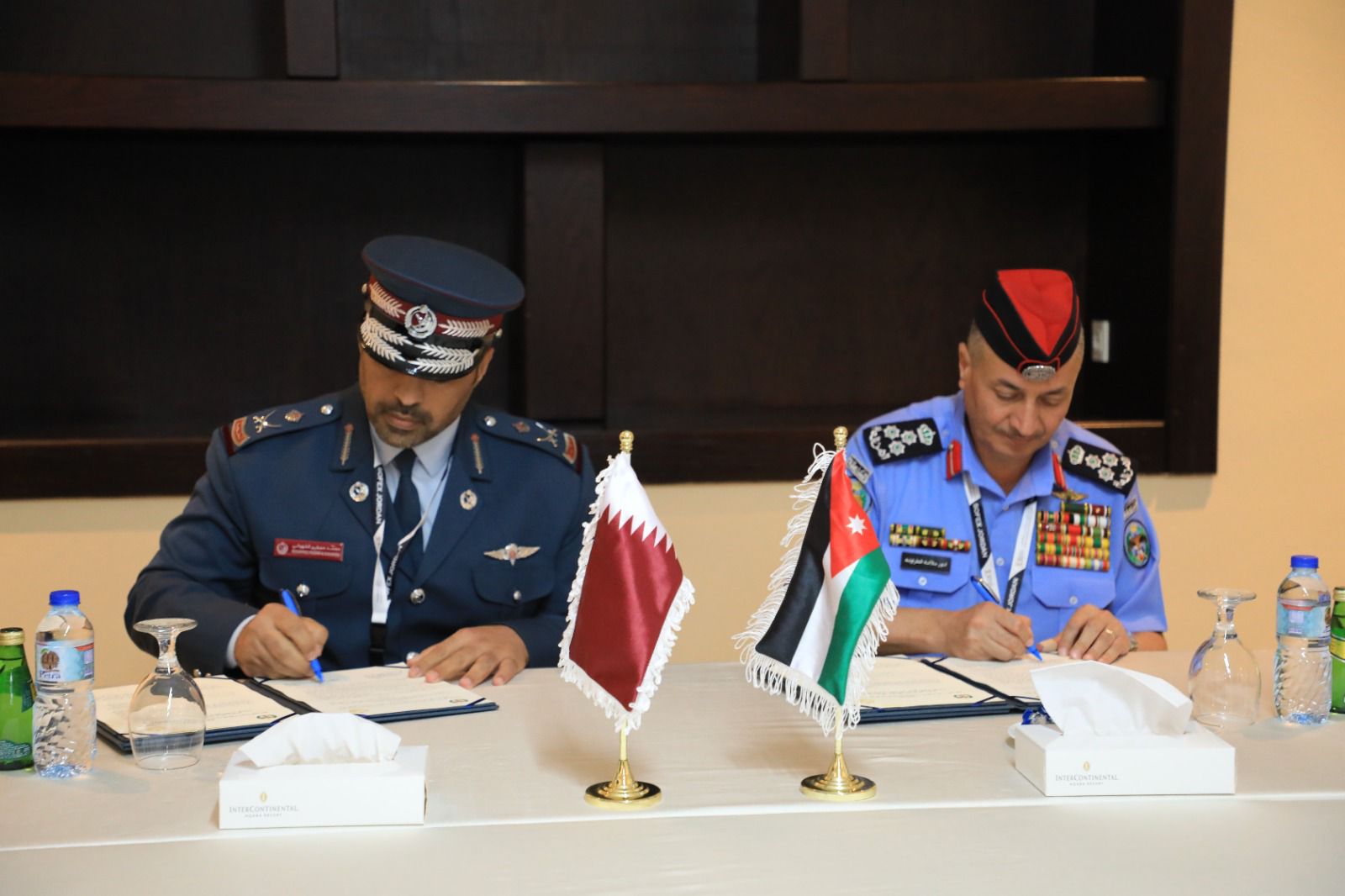 مدير الأمن العام يلتقي رؤساء الوفود الشرطية المشاركة بسوفكس 2024