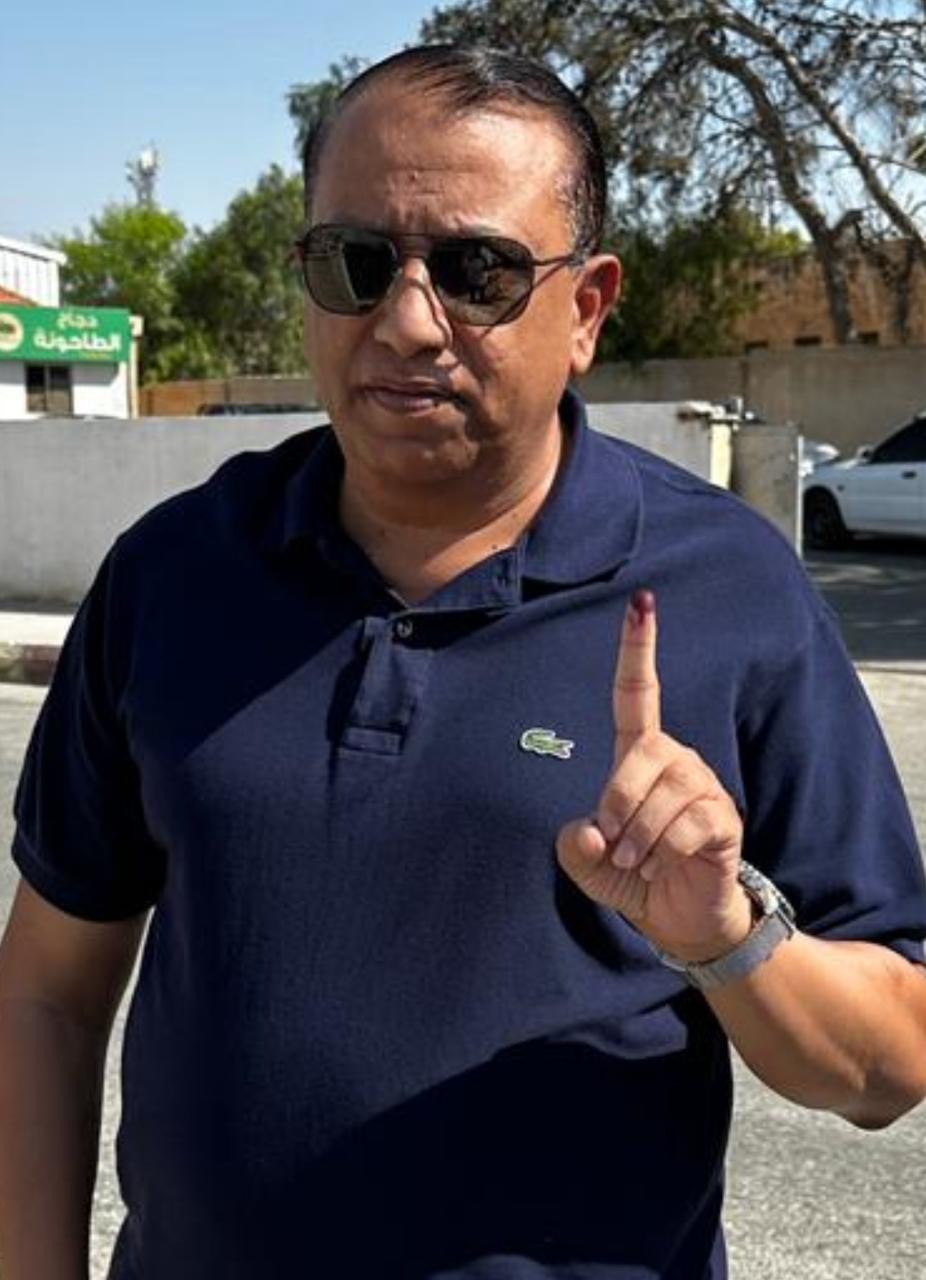 صورة حول : الفريق الركن حسين الحواتمه يدلي بصوته الفريق الركن حسين الحواتمه يدلي بصوته