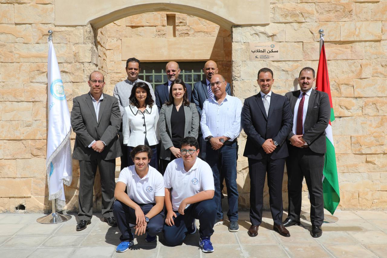 صورة حول : بنك الإسكان يدعم أعمال ترميم سكن الطلاب الذكور في مدرسة اليوبيل بنك الإسكان يدعم أعمال ترميم سكن الطلاب الذكور في مدرسة اليوبيل