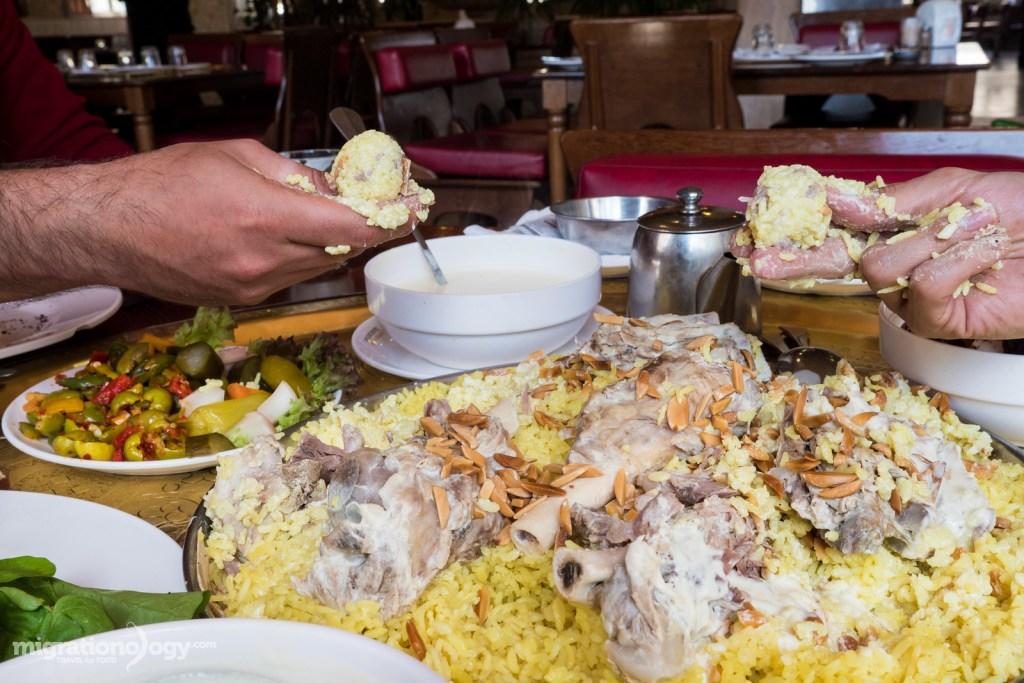 المعايطة: سنعمل على منع تقديم مآدب الطعام بمقرات المرشحين