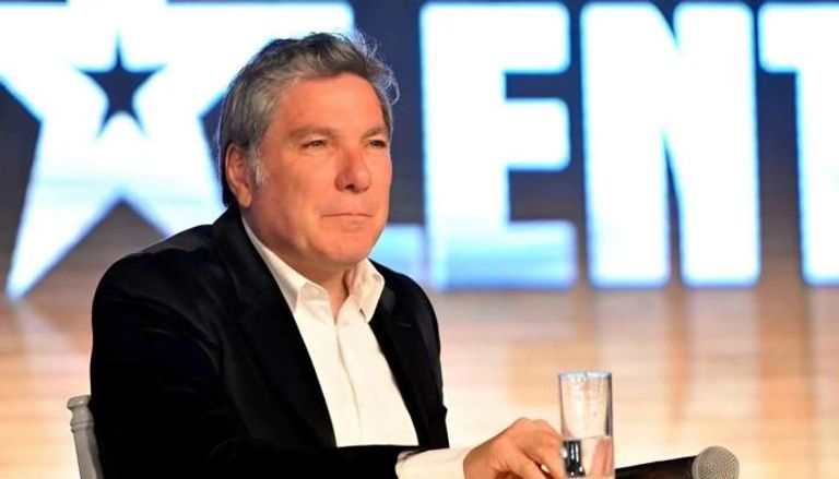 علي جابر في غيبوبة و نجله يوضح حالته الصحية