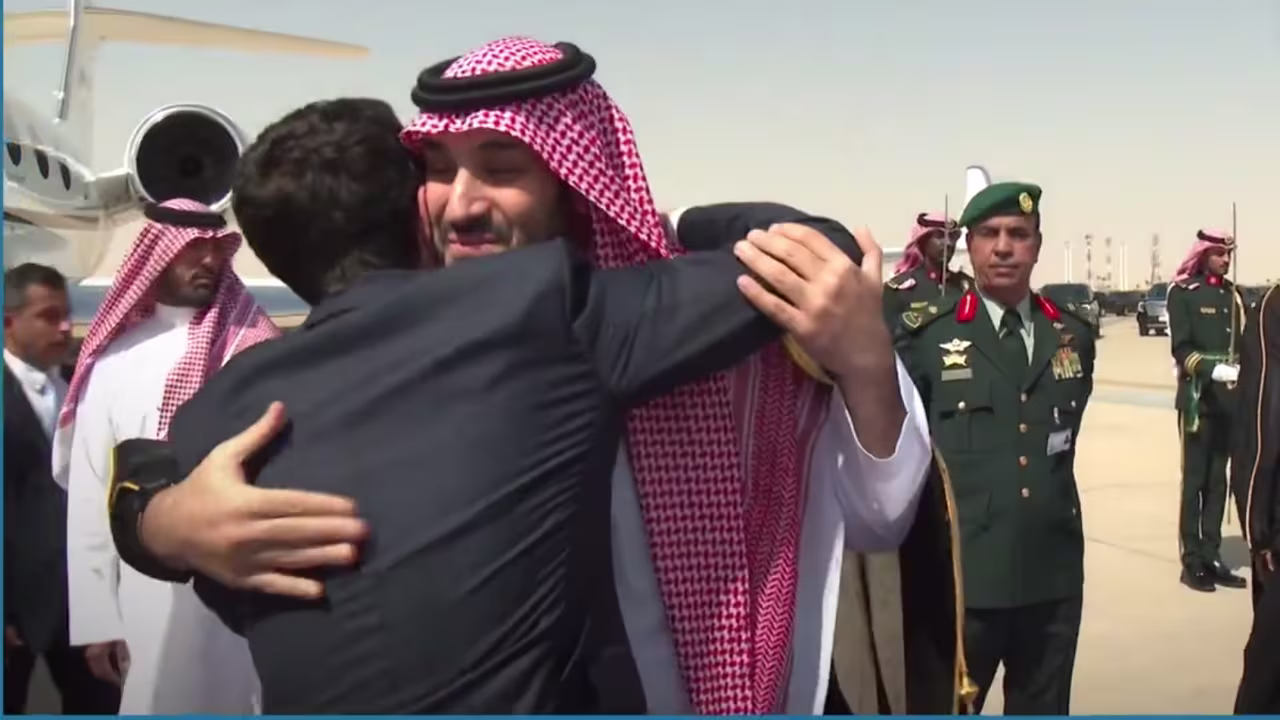 صورة حول : عمر العبدلات يعلق على استقبال ولى العهد السعودي للملك عبدالله( فيديو) عمر العبدلات يعلق على استقبال ولى العهد السعودي للملك عبدالله( فيديو)