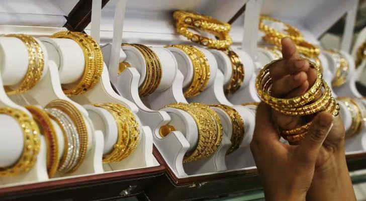 استقرار اسعار الذهب محلياً على ارتفاع قياسي