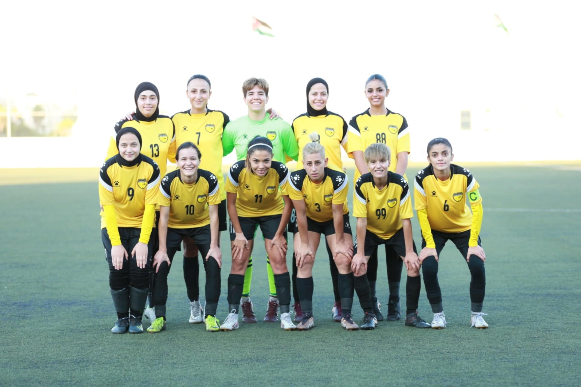 صورة حول : سيدات الحسين يطالبن ببقية مستحقاتهن المالية سيدات الحسين يطالبن ببقية مستحقاتهن المالية