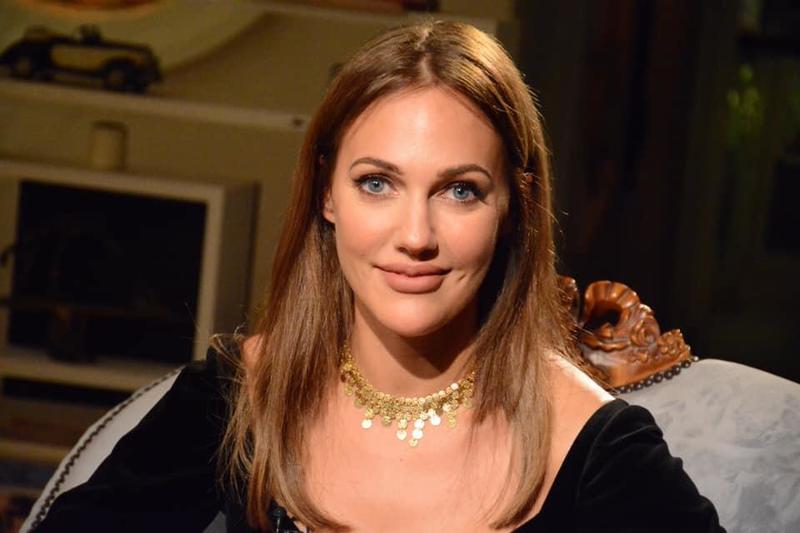 صورة حول : الممثلة التركية " مريم أوزرلي" تعود للتمثيل بعد 11 عاماً الممثلة التركية " مريم أوزرلي" تعود للتمثيل بعد 11 عاماً